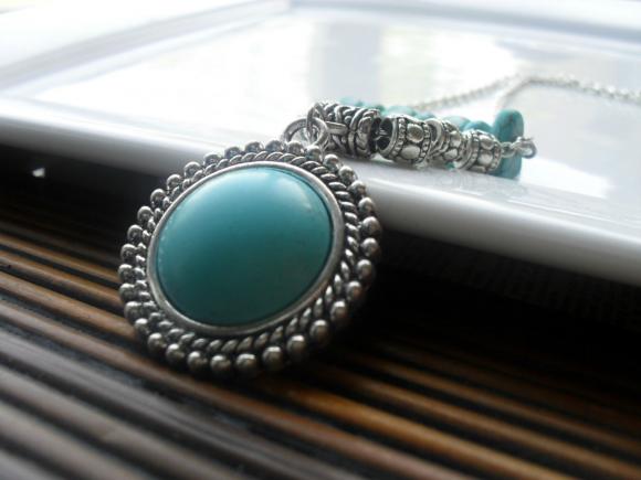 Bohemian Styled Turquoise Pendant Necklace